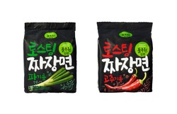 풀무원 로스팅 짜장면 2종 제품 이미지. 사진=풀무원식품
