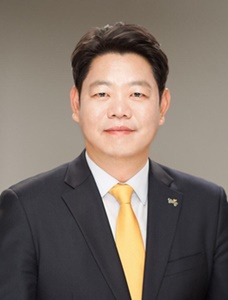 심상정 정의당 20대 대통령 선거 예비후보의 선대위 대변인을 맡고 있는 박한기 고양시의원.