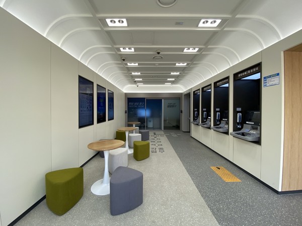 우리은행 익스프레스 우이동점 내부 모습. 사진=우리은행