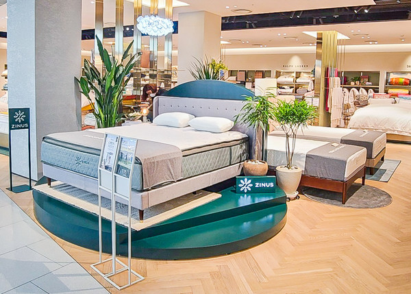 더현대 서울 4층에 위치한 '지누스 팝업스토어' 전경.(사진=현대백화점그룹)