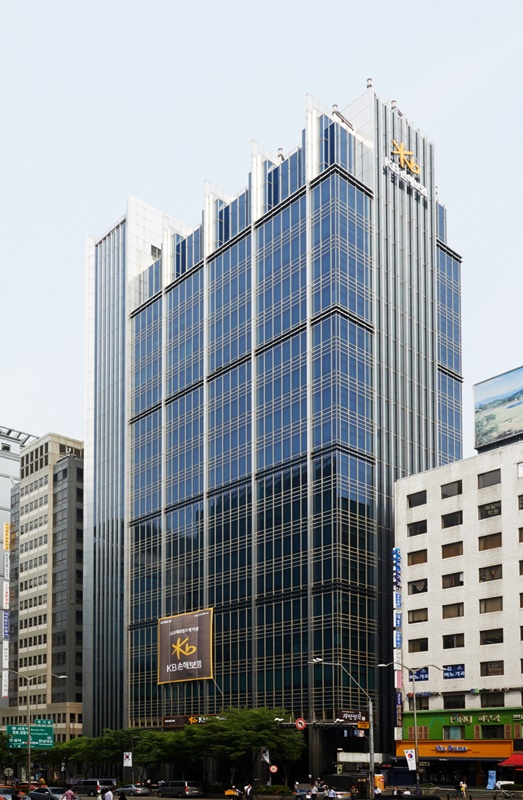 KB손해보험 본사 사옥 전경.