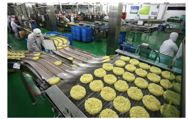 농심 부산공장 생산라인 모습.(사진=농심)