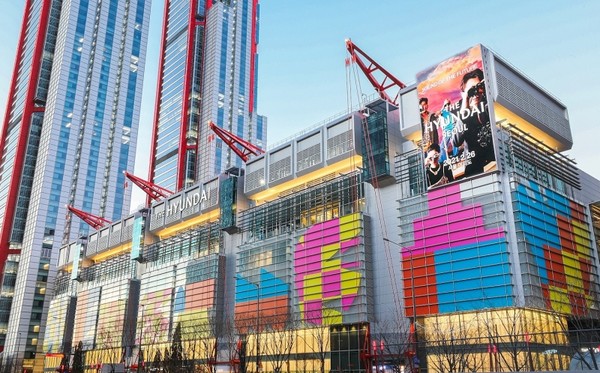 서울 영등포구 여의도동에 위치한 더현대서울 외관 전경. 사진=현대백화점