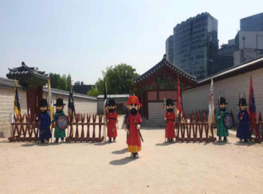 인형탈 파수군 입장(2022년). 사진 제공=문화재청