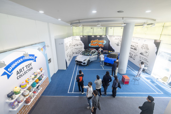 신한카드가 지난달 개최한 '2023 더프리뷰 성수 with 신한카드'가 방문객 1만8000여명에 작품 판매액 12억을 넘어서며 성료했다. 사진=신한카드