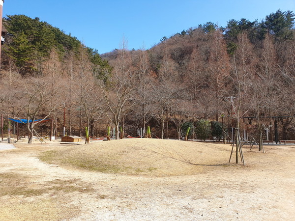 LG생활건강은 도심의 자연 생태계를 보존하고 생물 다양성을 확대하기 위해 울산 양정동에 '새들의 공원'을 조성할 계획이다. 사진은 '새들의 공원' 조성지인 오치골 공원. 사진=LG생활건강