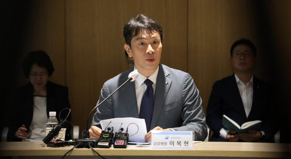 이복현 금융감독원장이 금융권 및 중소기업·소상공인 관계자와 현장 간담회를 가졌다. 사진=뉴시