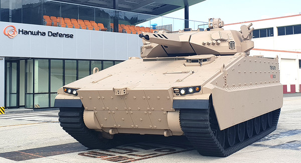 레드백 장갑차 실물 모습. 사진=한화