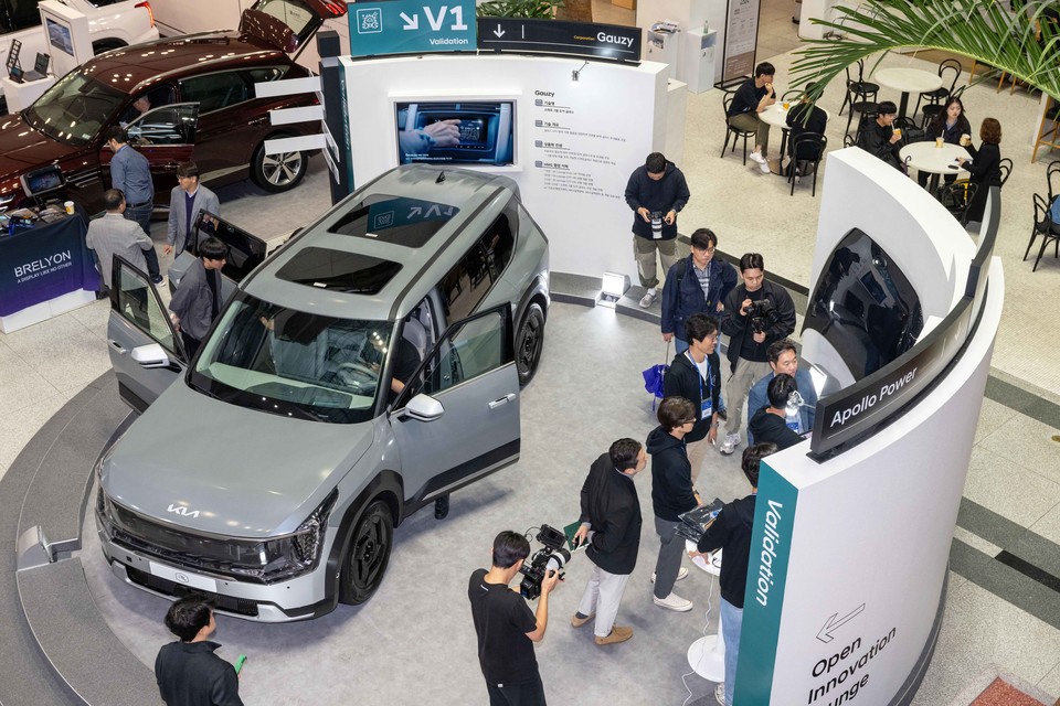 현대차·기아가 국내외 유망 스타트업들과의 신기술 실증 시연을 위한 '2023 오픈 이노베이션 라운지'를 성료 했다. 사진=현대차·기아