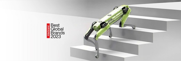 현대자동차가 2023 글로벌 100대 브랜드에서 브랜드 가치 204억달러를 기록하며 종합 브핸드 순위 32위에 올랐다. 사진=현대자동차