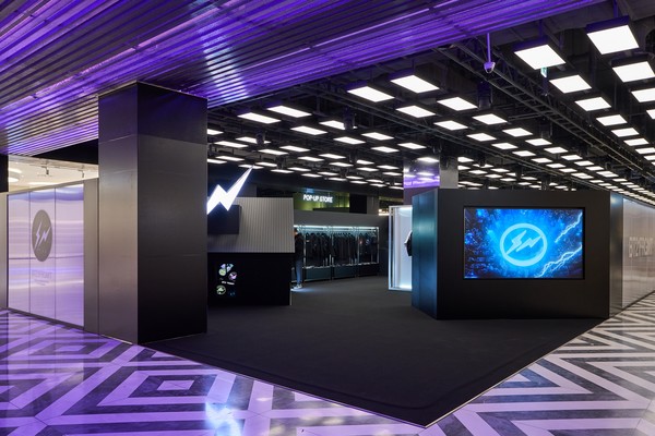 현대백화점이 다음달 13일까지 더현대 서울 지하 2층에서 운영하는 'BT21X프라그먼트' 팝업스토어 전경. 사진 = 현대백화점