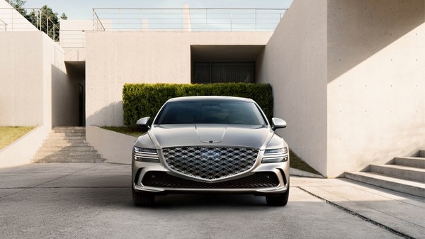 현대자동차 프리미엄 브랜드 제네시스가 G80의 부분변경 모델을 출시했다. 사진=제네시스