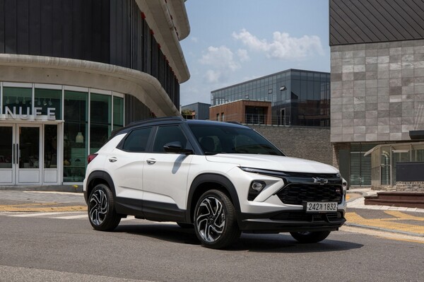 KB캐피탈은 한국GM과 함께 새해를 맞이해 1월 한 달간 쉐보레 차량 구매 고객을 대상으로 현금 지원과 할부 혜택이 결합된 방식의 '콤보 할부 프로그램'을 제공한다. 사진=KB캐피탈