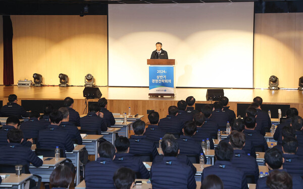 황병우 대구은행장이 '2024 상반기 경영전략회의'에서 발언하고 있다. 사진=DGB대구은행