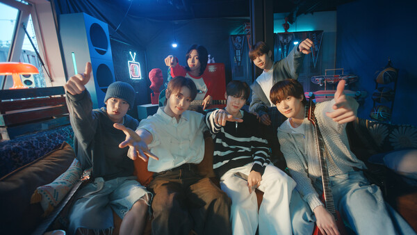 우리은행이 새 광고 모델로 '라이즈(RIIZE)'를 선정했다. 사진=우리은행