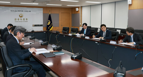 김주현 금융위원장이 중동사태 영향 점검을 위한 '긴급 시장점검회의'에 참석했다. 사진=금융위원회