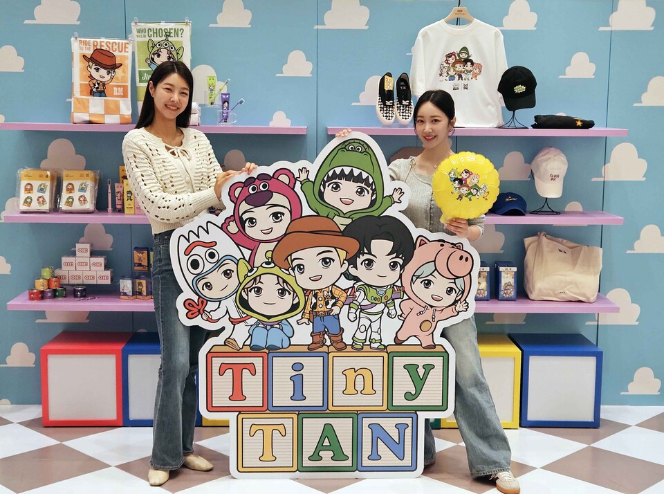 신세계백화점이 강남점 센트럴시티 1층 '오픈 스테이지'에서 '토이 스토리 | 타이니탄' 캐릭터 팝업스토어를 진행한다. 사진=신세계백화점