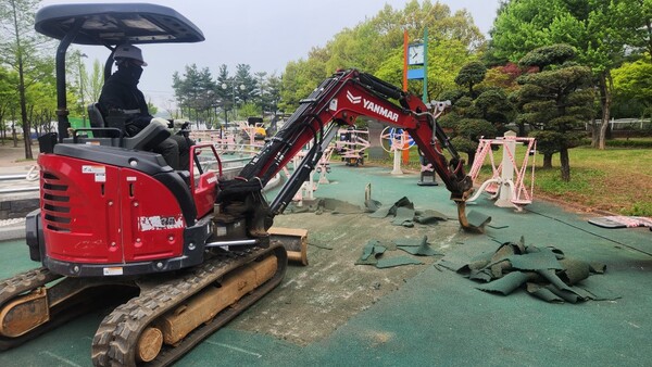 고양시가 덕양구 화정동 '달빛공원' 환경개선 사업을 진행 중이다. 사진 = 고양특례시