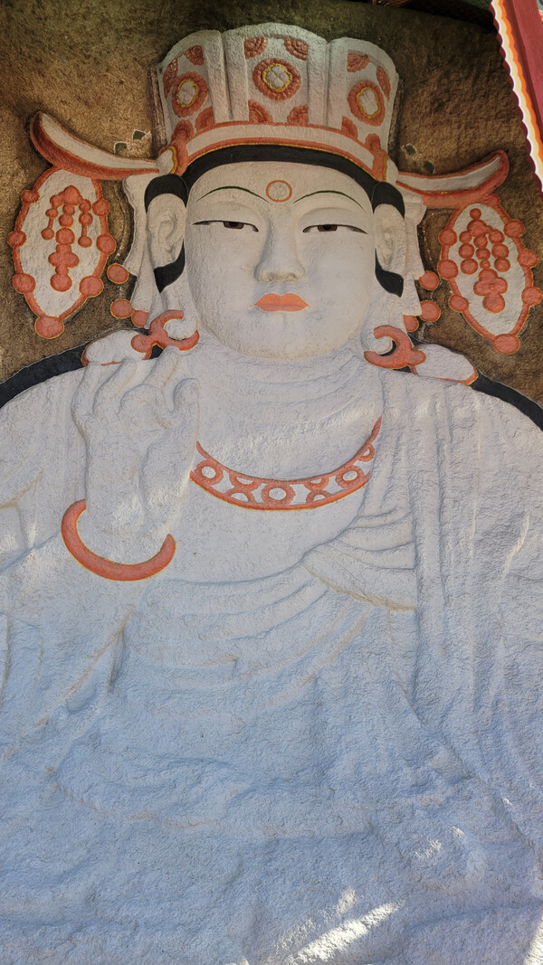 옥천암 관음보살. 사진 = 안병국 객원기자.