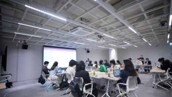 아트비즈니스챌린지 교육이 진행되고 있는 모습이다. 사진 = 예술경영지원센터