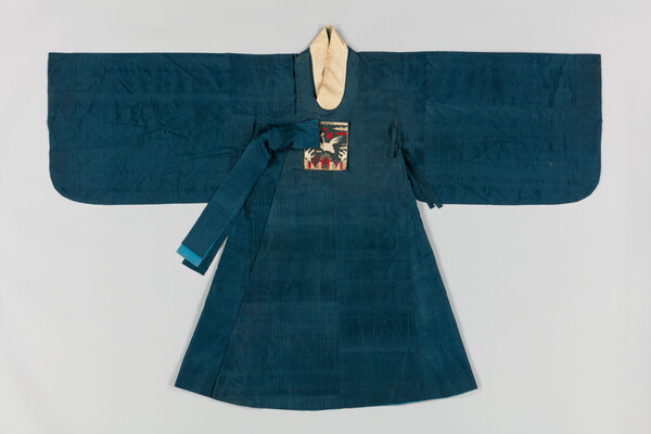 면암(勉菴) 최익현(崔益鉉, 1833~1907) 선생의 단령. 사진 = 국가유산청