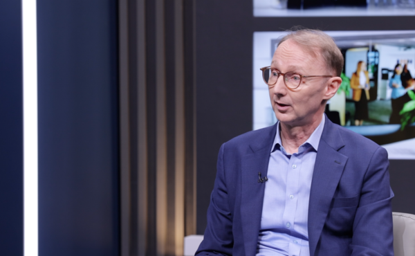 오는 31일 오후 5시 방영되는 'The Globalist' 96회 녹화현장에서 퍼 스테니우스(Per Stenius) 레달(Reddal) 대표 겸 주한유럽상공회의소(ECCK) 부회장이 발언하고 있다. 사진 = 아리랑TV