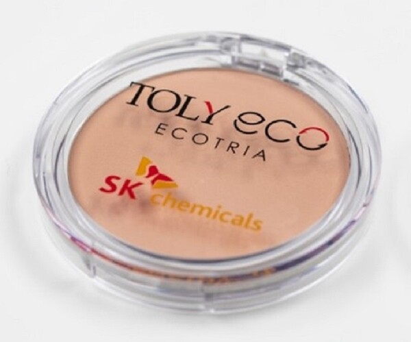 SK케미칼 ECOTRIA CLARO가 적용된 Toly의 콤팩트 케이스. 사진=SK케미칼