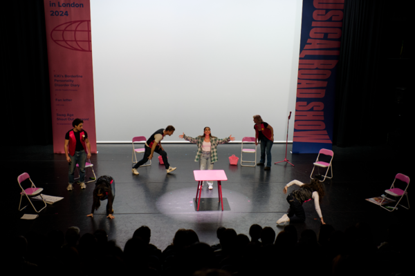 뮤지컬 '키키의 경계성 인격장애 다이어라' 런던 쇼케이스 공연 현장사진. 사진=Sandra Ebert, 예술경영지원센터
