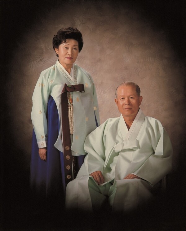 고 허준구 GS건설 명예회장(오른쪽)과 함께 한 고 구위숙 여사. 사진=GS그룹