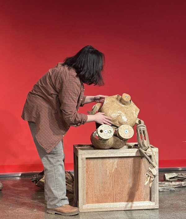 26일 서울 종로구 대학로예술극장 1층에서 '기존의 인형들 : 인형의 텍스트' 공연이 시연되고 있다. 사진=양찬혁 기자.