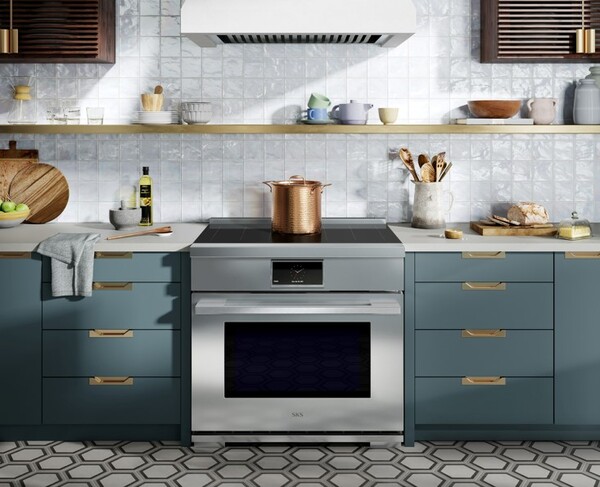 올프리(All-free) 인덕션이 탑재된 36인치 '쿡존프리 인덕션 프로레인지' 신제품. 사진=LG전자