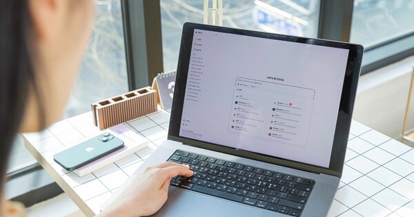 SKT 모델이 새로 추가된 ‘제미나이 2.0 플래시’를 이용하는 모습. 사진=SKT