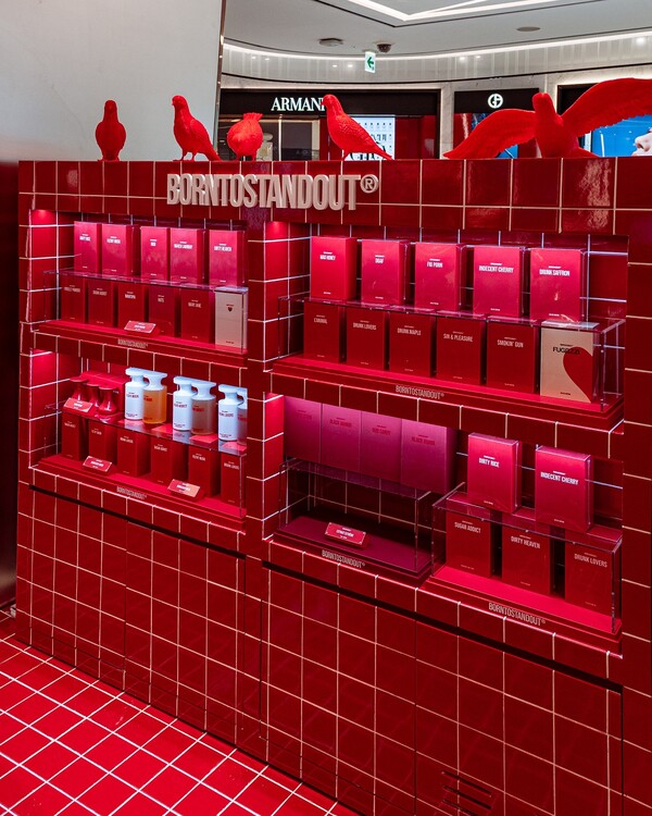 신세계면세점 본투스탠드아웃 매장. 사진=신세계면세점