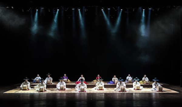 '고법' 합동 공연 모습. 사진=청와대재단