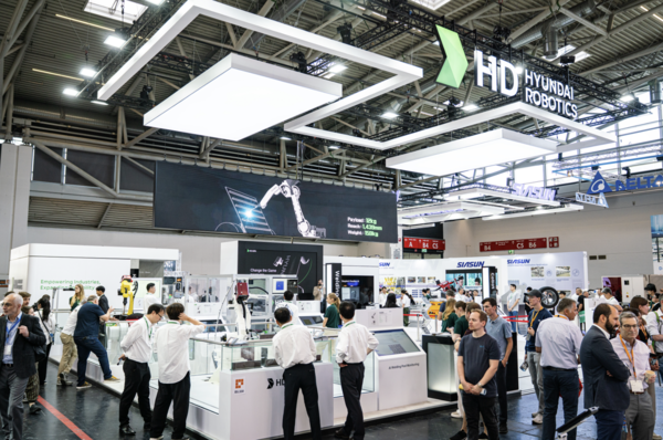 '오토매티카 2025'의 HD현대로보틱스 부스 전경. 사진=HD현대