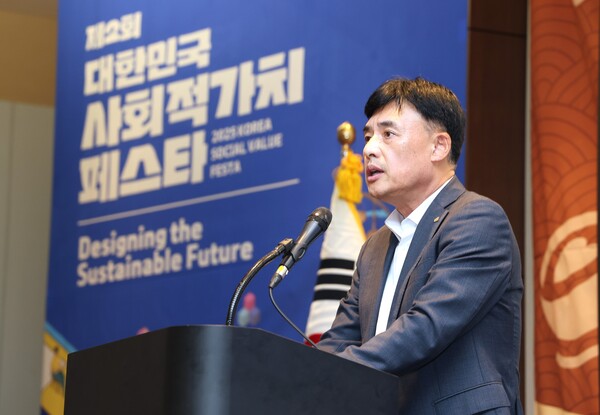 지난 25일 서울 코엑스에서 열린 '지역-기업 상생협력 업무협약식'에서 인사말을 하는 황성만 오뚜기 대표이사. 사진=오뚜기