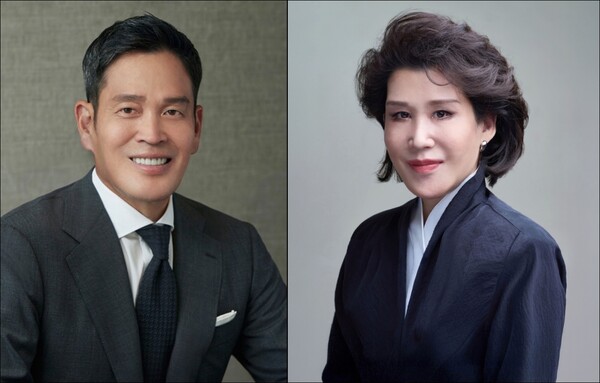 (왼쪽부터) 정용진 신세계그룹 회장, 정유경 신세계 회장. 사진=신세계그룹