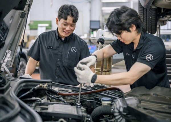 HS효성더클래스가 '2025 한국 테크마스터' 대회에서 고객 서비스 어브바이저 부문 1위를 수상했다. 사진=HS효성더클래스