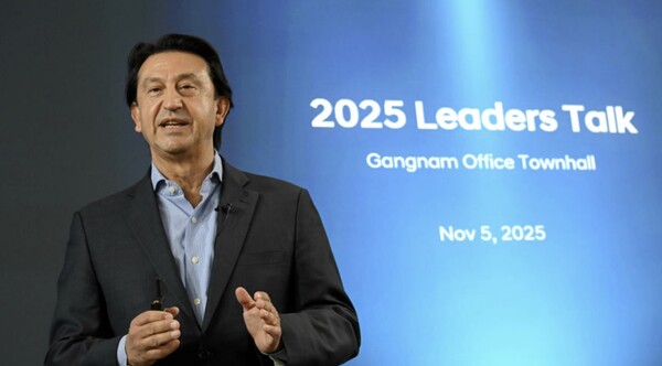 호세 무뇨스 현대자동차 사장이 5일 서울 강남구 현대차 강남대로 사옥에서 열린 타운홀 미팅 '2025 리더스 토크'에 참석해 발언하고 있다. 사진=현대자동차