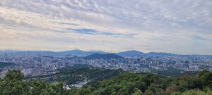 하늘과 맞닿은 천상의 길 "<b>북악산</b>하늘길" [뻐꾸기의 山行]